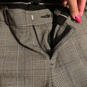 I am selling Banana republic pants size 4Petite color grey, black, white.